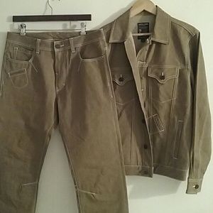 Hustle Gang jacket and pants made of denim